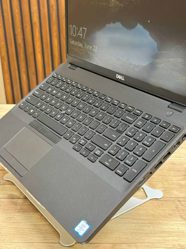 لپ تاپ استوک Dell Latitude 5500